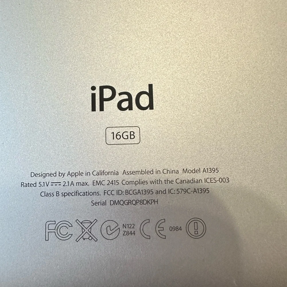 Apple iPad 2nd Generation  Model A1395 PARTS ONLY